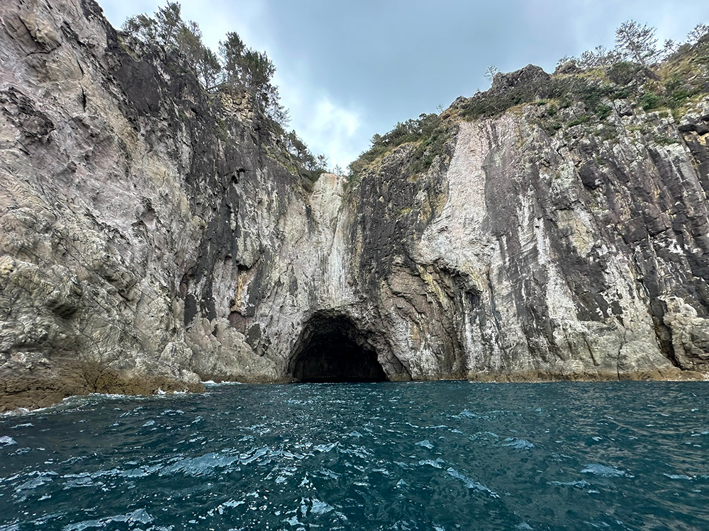 Meeresgrotten bei Cathedral Cove – Hahei Coromandel