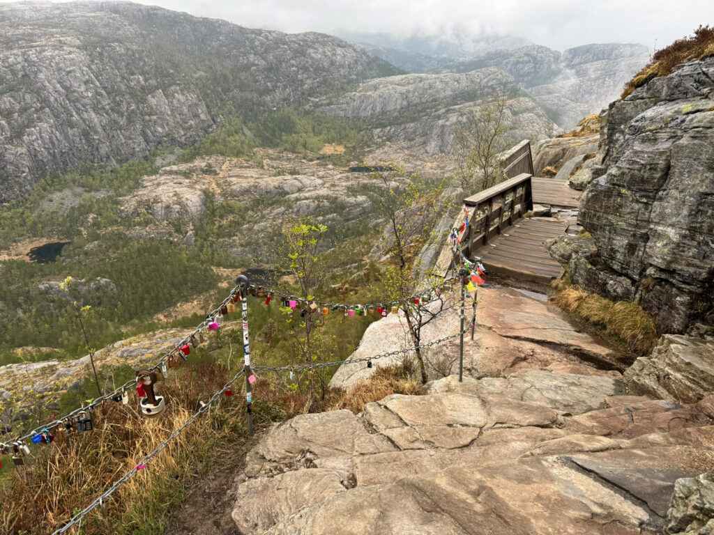 Preikestolen Wanderung nahe dem Gipfel
