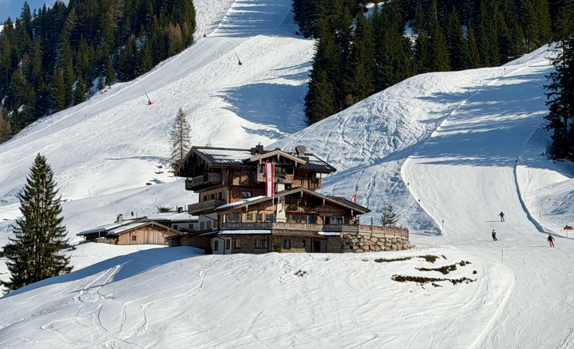 Was ist eine Skihüttentour? Über die Pisten von Hütte zu Hütte